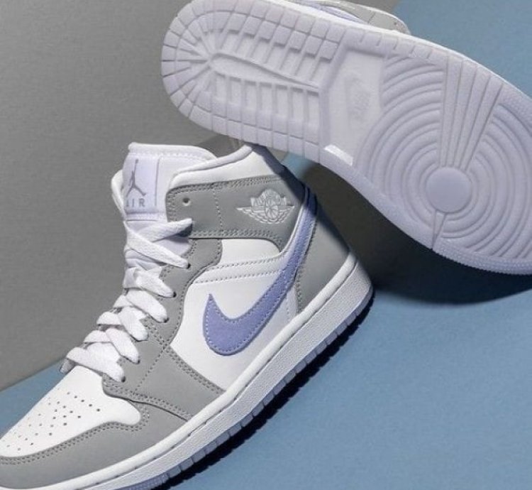 Nike Air Jordan 1 Mid Wolf Grey Basketball Sneakers Semi Ua