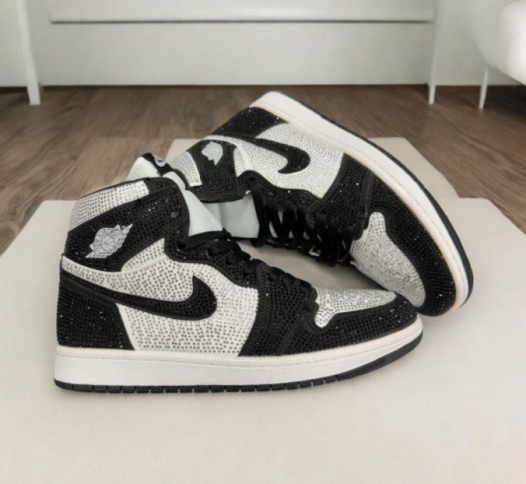 Nike Air Jordan 1 Panda Diamond Basketball Sneakers