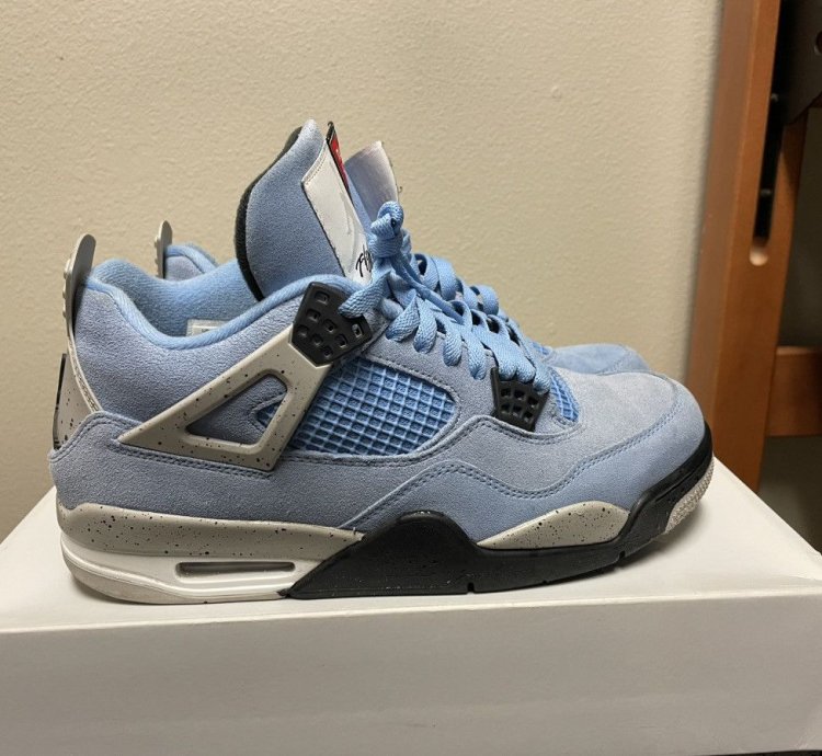 Unc Blue Air Jordan 4