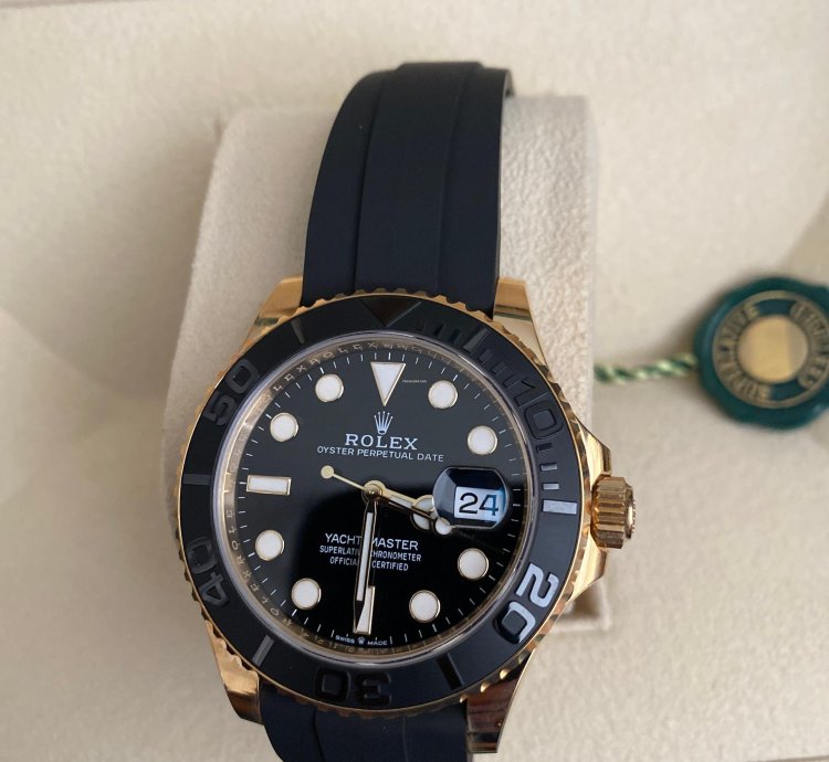 Rolex Yacht-master 42 Full Set Date In 12 2023