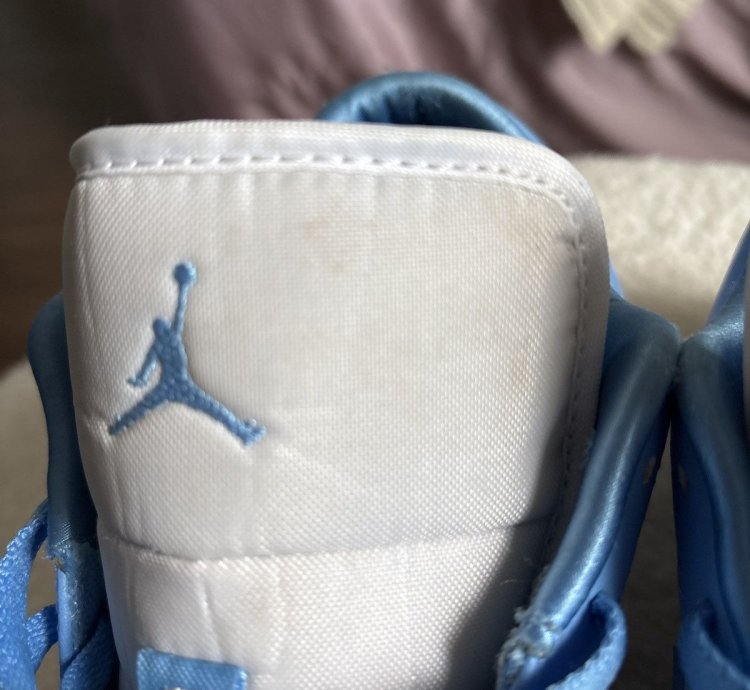 Unc Wmns Air Jordan 1s