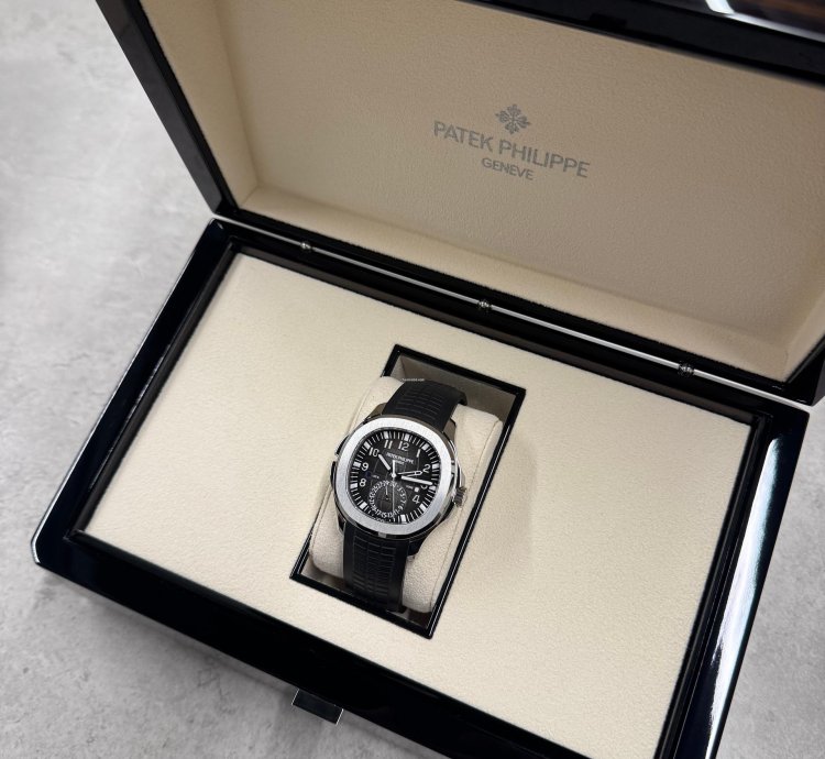 Patek Philippe Aquanaut Travel Time 2021 Full Set 5164a-001