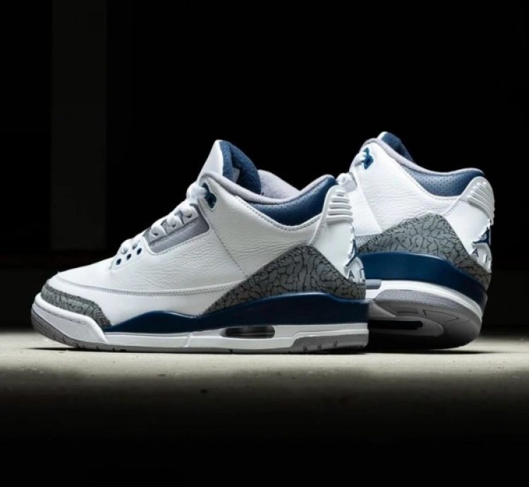 Nike Air Jordan 3 Midnight Navy Basketball Sneakers