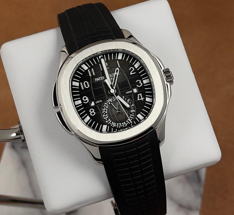 Patek Philippe Aquanaut Travel Time 5164 Dual Time Zone Complete Set In Stock
