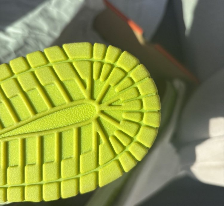 Undefeated Dunk Hi Nl
