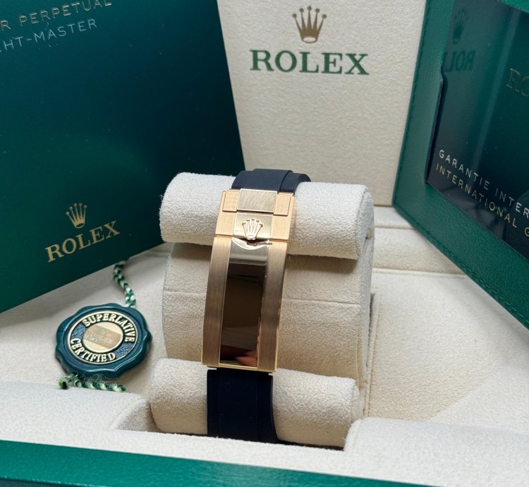 Rolex Yacht-master 42 New 2023 Yellow Gold Oysterflex Rubber Strap 18kt 226658