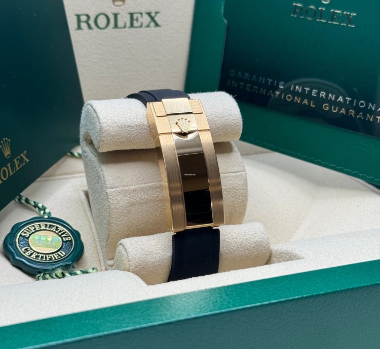 Rolex Yacht-master 42 New 2023 Yellow Gold Oysterflex Rubber Strap 18kt 226658
