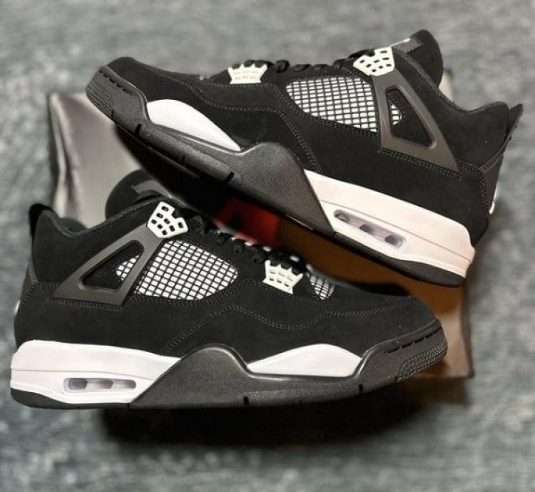 Nike Air Jordan 4 Black White Thunder Basketball Sneakers