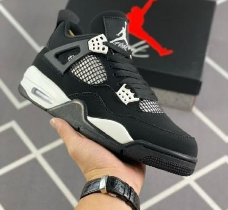 Nike Air Jordan 4 Black White Thunder Basketball Sneakers