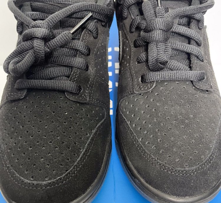 Undefeated Nike Dunk Low