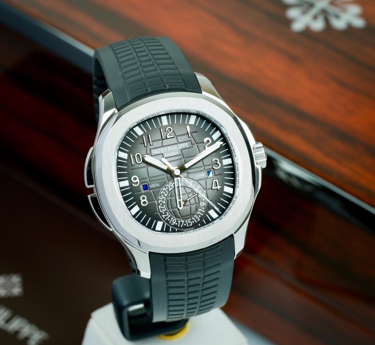 Patek Philippe Aquanaut Travel Time 5164a-001 Discontinued