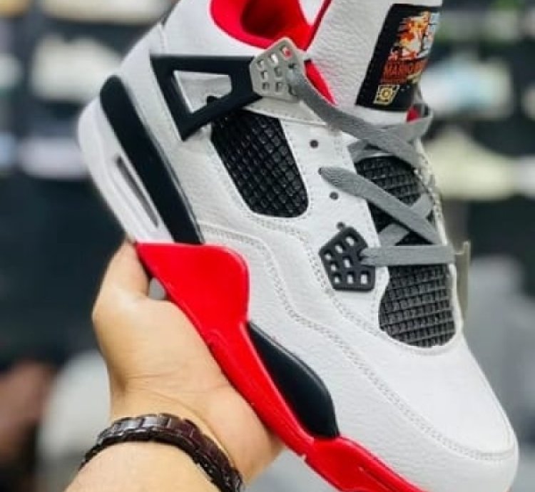 Nike Air Jordan 4 Nes Bred Basketball Sneakers