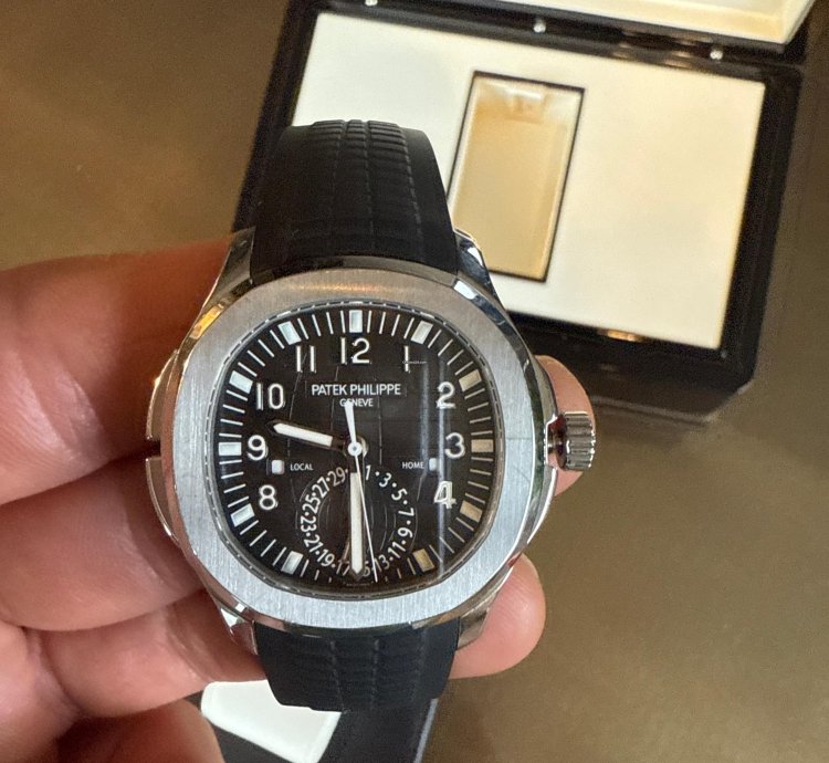 Patek Philippe Aquanaut Travel Time Aquanaut Travel Time Full Set