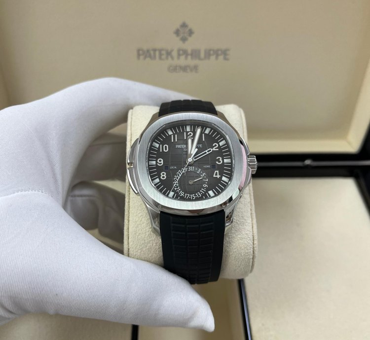 Patek Philippe Aquanaut Travel Time Black Dial 5164a-001