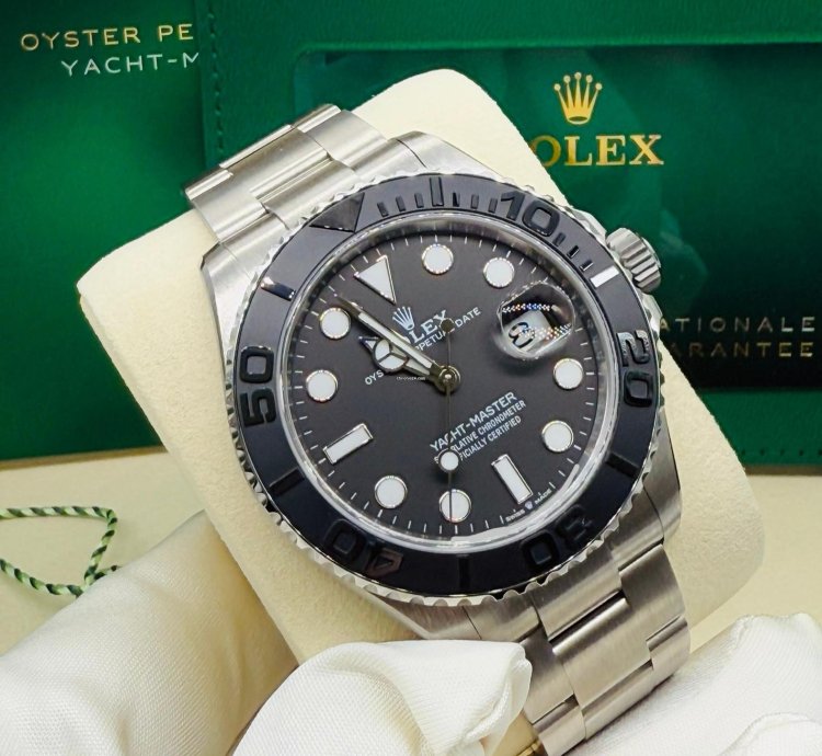 Rolex Yacht-master 42 New 2025 Yacht-master 42mm Titanium Unworn Complete Set