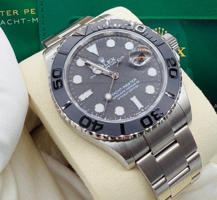 Rolex Yacht-master 42 New 2025 Yacht-master 42mm Titanium Unworn Complete Set