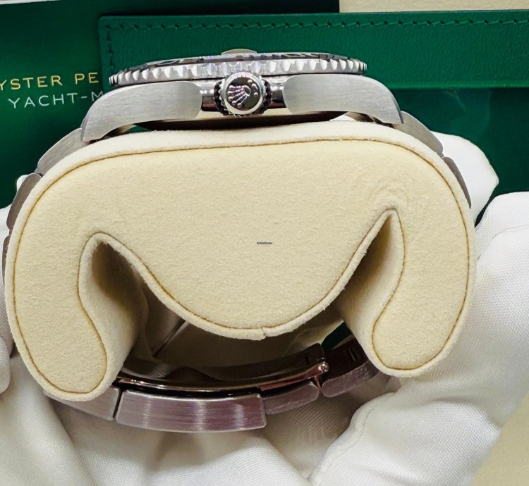 Rolex Yacht-master 42 New 2025 Yacht-master 42mm Titanium Unworn Complete Set