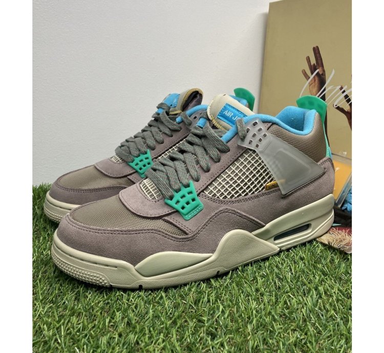 Union La Air Jordan 4 Retro Taupe Haze Worn 1-3x
