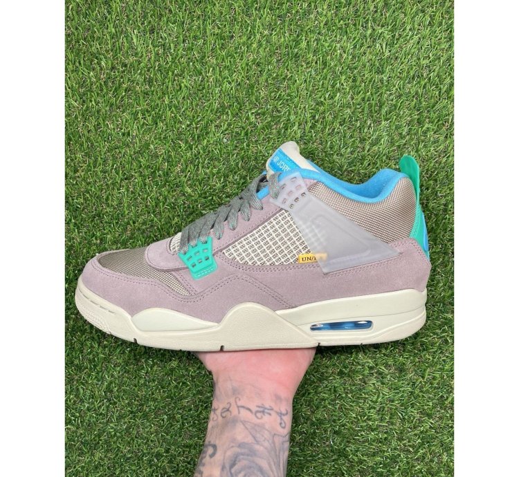 Union La Air Jordan 4 Retro Taupe Haze Worn 1-3x