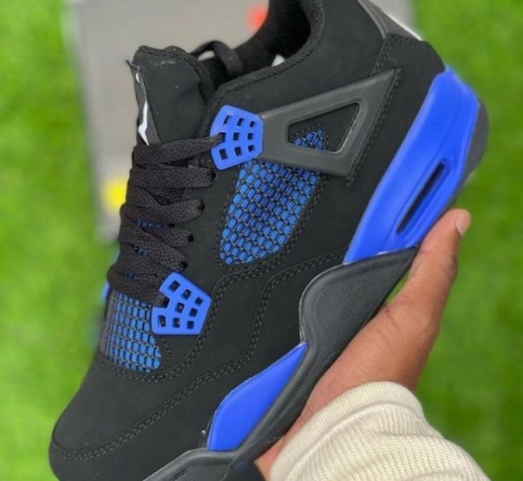 Nike Air Jordan 4 Thunder Blue Basketball Sneakers
