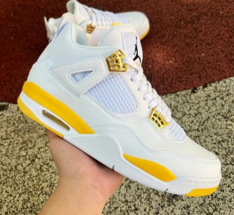 Nike Air Jordan 4 Vivid Sulfur Basketball Sneakers