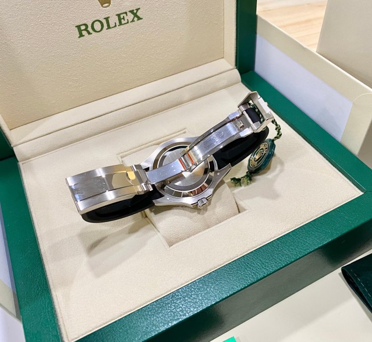 Rolex Yacht-master 42 New 226659 White Gold 18k Black Rubber Bracelet 42mm