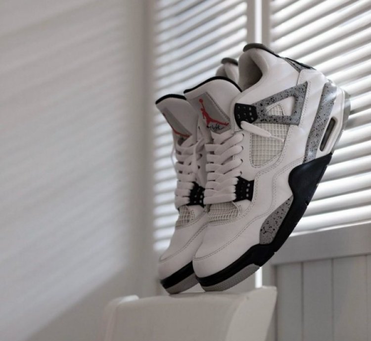 Nike Air Jordan 4 White Cement Basketball Sneakers Semi Ua
