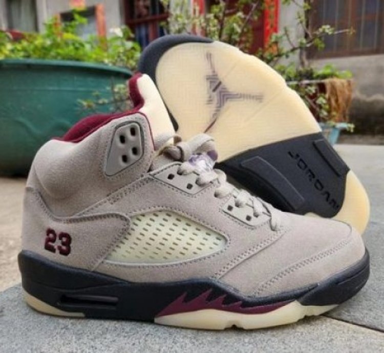 Nike Air Jordan 5 A Ma Manire Basketball Sneakers