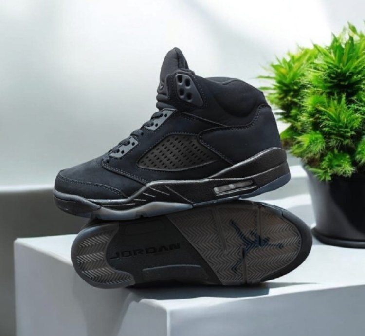 Nike Air Jordan 5 Black Cat Basketball Sneakers Semi Ua