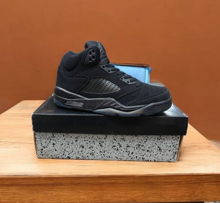Nike Air Jordan 5 Black Cat Basketball Sneakers Semi Ua
