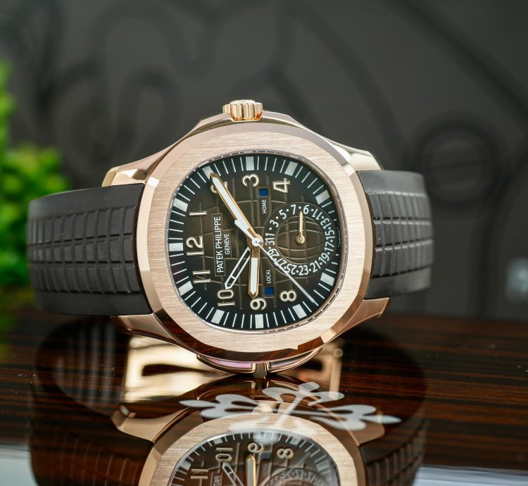 Patek Philippe Aquanaut Travel Time Rose Gold 5164r-001 Complete