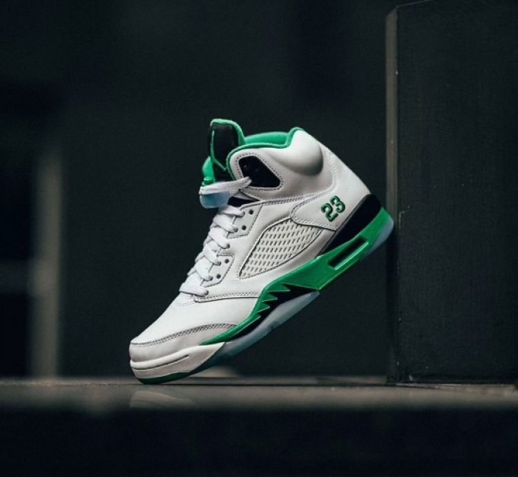 Nike Air Jordan 5 Lucky Green Basketball Sneakers