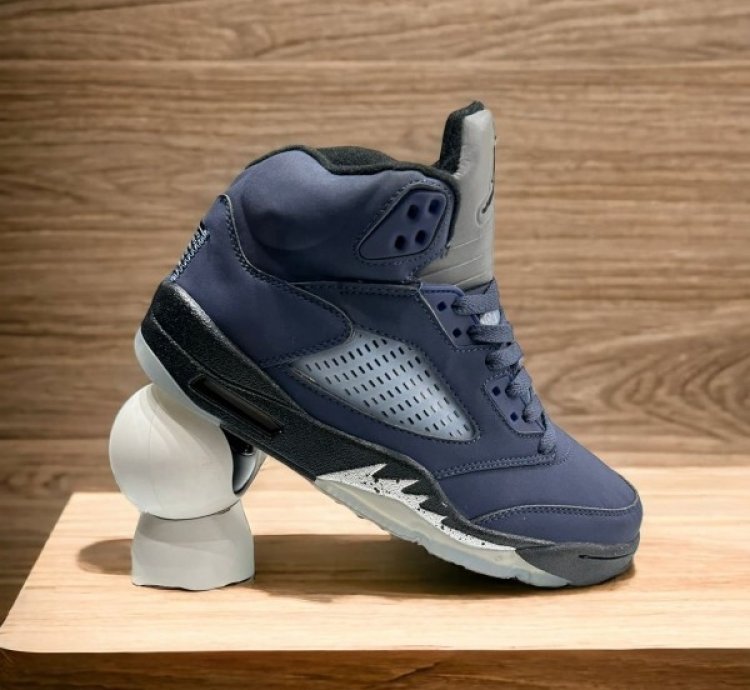 Nike Air Jordan 5 Midnight Navy Basketball Sneakers