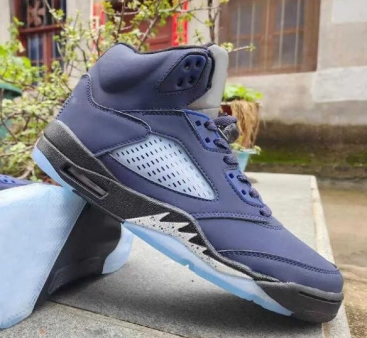 Nike Air Jordan 5 Midnight Navy Basketball Sneakers