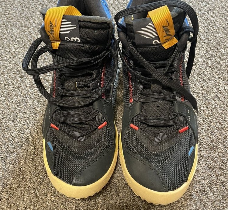 Union La Jordan Delta Mid Off Noir