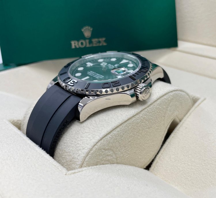 Rolex Yacht-master 42 New Yacht-master 42mm 226659 White Gold Black Oysterflex Rubber Strap Strap