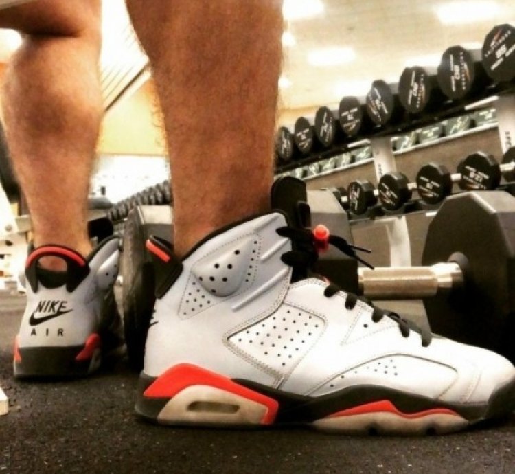 Nike Air Jordan 6 Reflective Basketball Sneakers