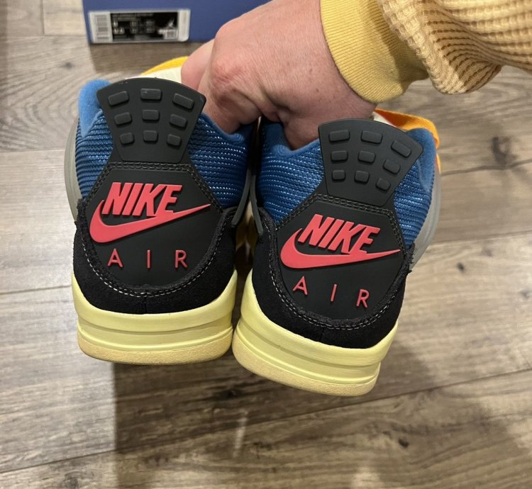 Union La Nike Air Jordan 4 Off Noir