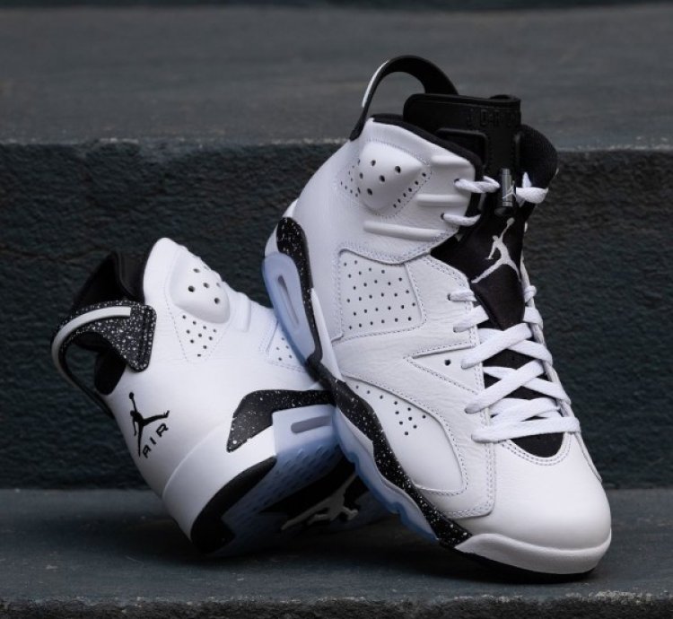Nike Air Jordan 6 Reverse Oreo Basketball Sneakers