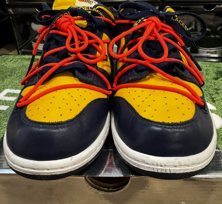 Off-white Nike Dunk Low University Gold