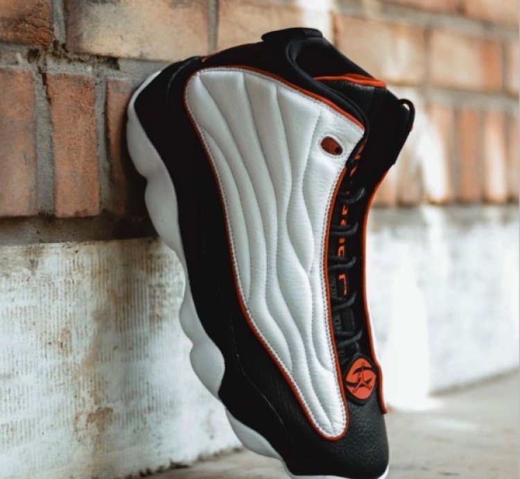 Nike Air Jordan Pro Strong Bred Basketball Sneakers