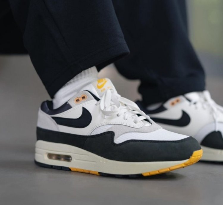 Nike Air Max 1 Athletic Department Running Shoes