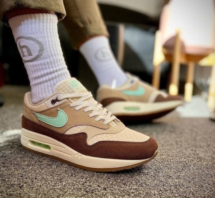 Nike Air Max 1 Crepe Hemp Basketball Sneakers
