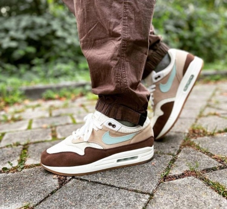 Nike Air Max 1 Crepe Hemp Basketball Sneakers