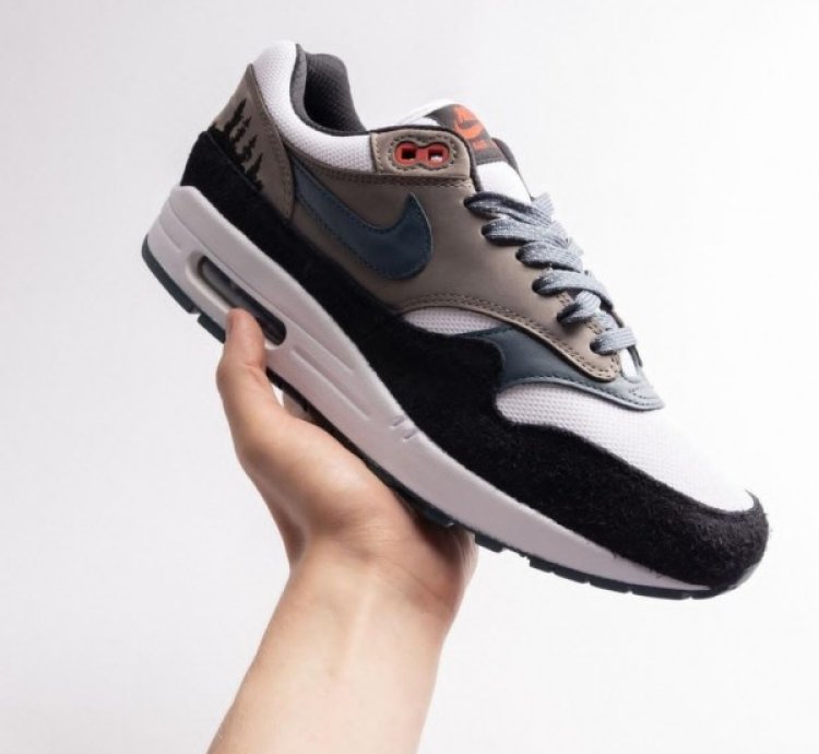 Nike Air Max 1 Prm Escape Running Shoes