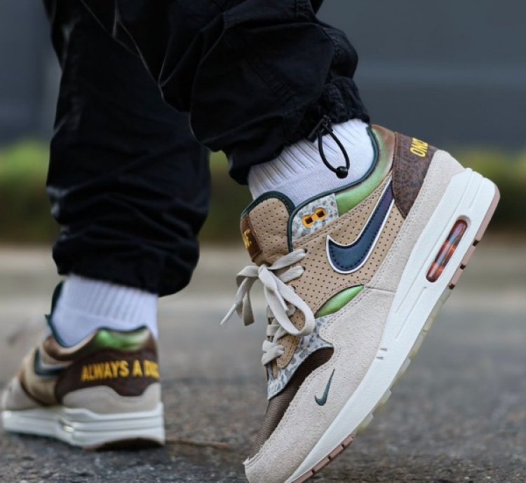 Nike Air Max 1 University Of Oregon Running Shoes