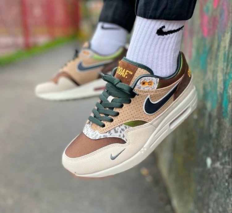 Nike Air Max 1 University Of Oregon Running Shoes