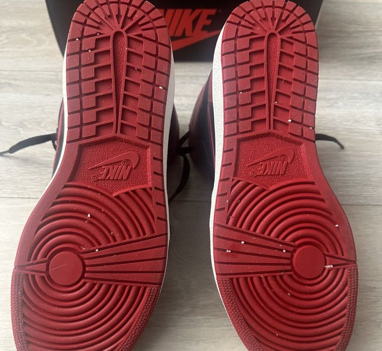 Retro Jordan 1 85 Bred 2025