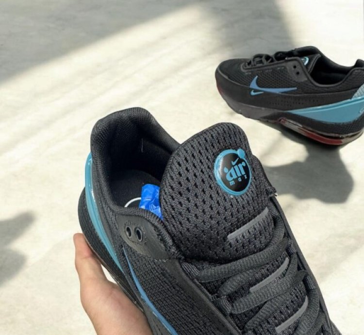 Nike Air Max 270 Black Laser Running Shoes