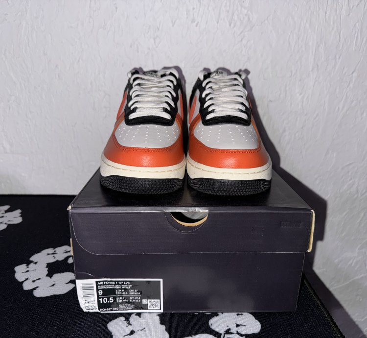 Us 9 - Nike Air Force One Low 07 Lv8 Vintage Coral Black